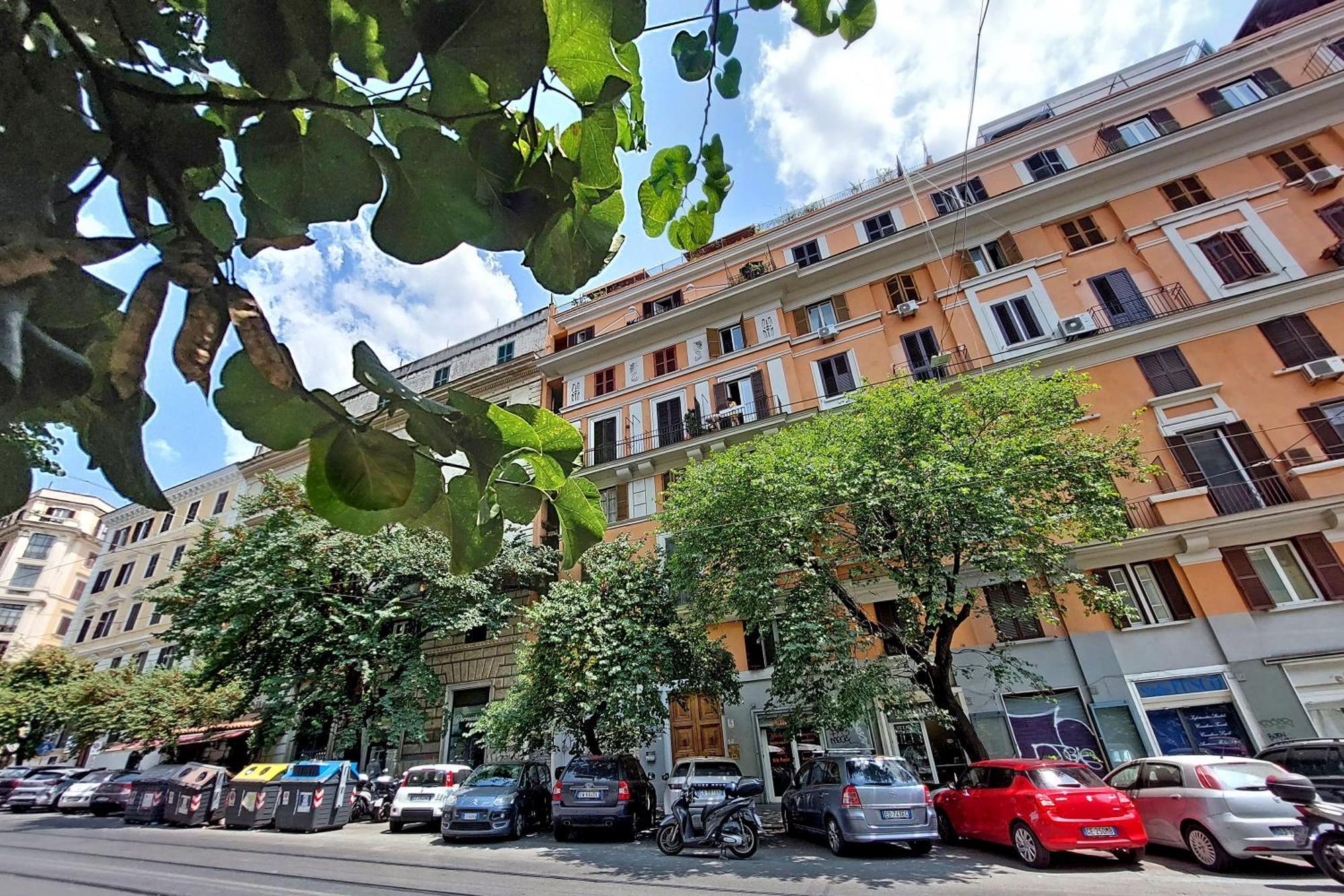 4bnb - Vittorio Emanuele * Rom